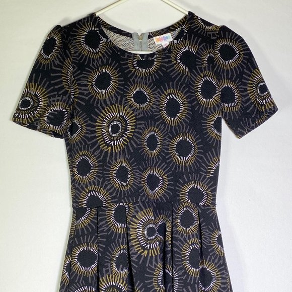 4/$25 Lularoe Black Geometric Print Textured Amelia Dress With Pockets Size M - Picture 2 of 9